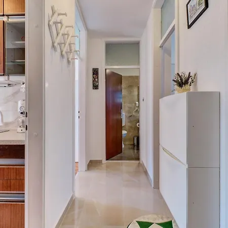 Apartament Blanka 1 *